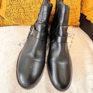 Black Leather women’s clarks size 10